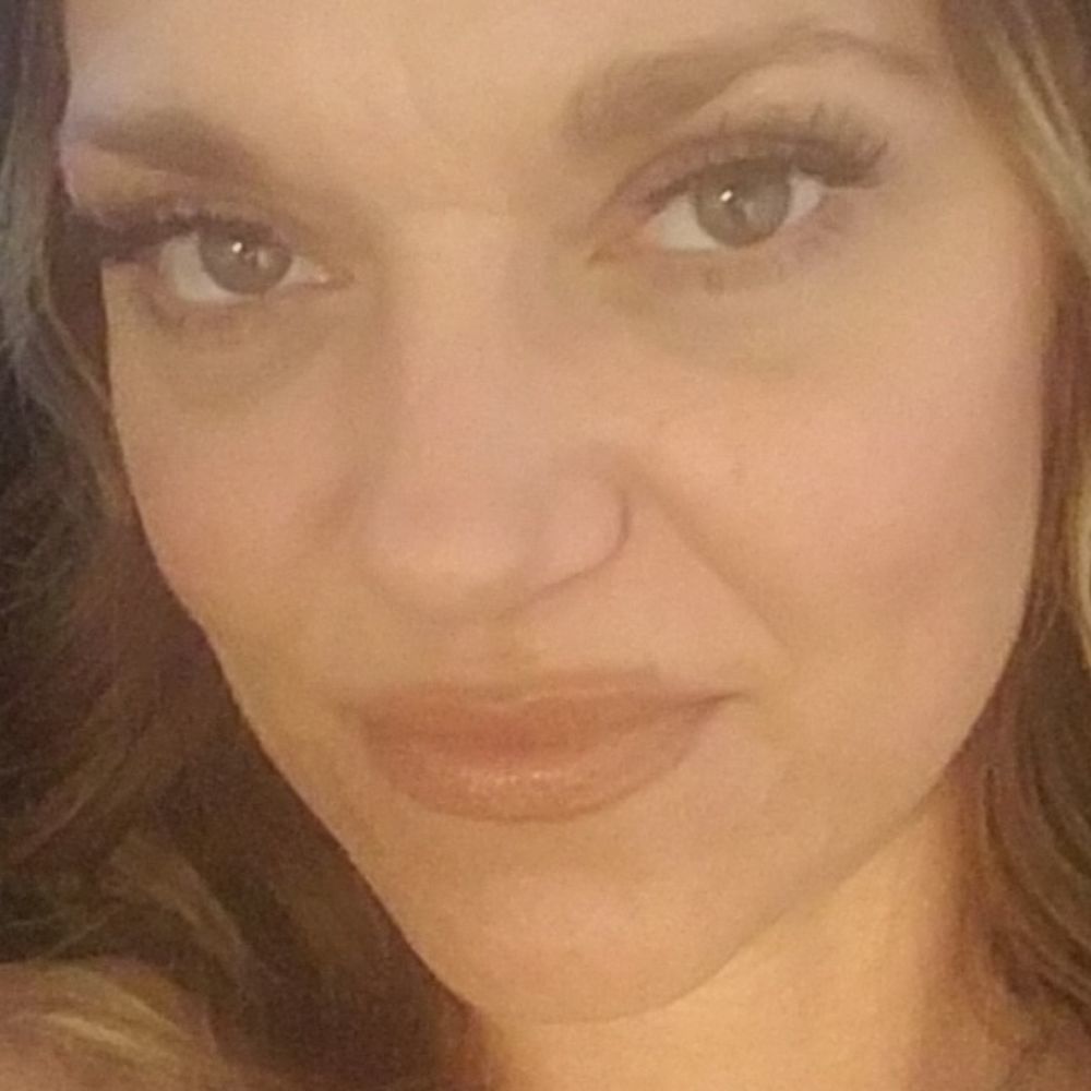 Meet your Posher, Nina